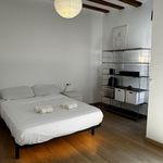 Rent 5 bedroom apartment of 70 m² in Barcelona