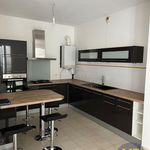 Rent 2 bedroom apartment of 64 m² in Saintes