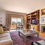 Rent 3 bedroom apartment of 144 m² in Cascais