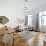 Rent 1 bedroom house of 60 m² in Ixelles