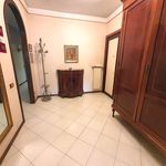 Rent 3 bedroom apartment of 130 m² in Naples