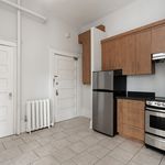 2 bedroom apartment of 871 sq. ft in Old Toronto