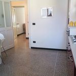 Affitto 2 camera appartamento di 101 m² in Albenga