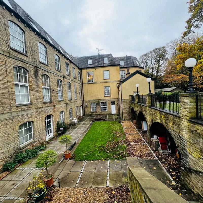 1 bedroom apartment for rent in Ashgrove House, Elland Road, HX5