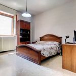 Rent a room of 110 m² in Corsico