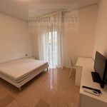 Affitto 3 camera appartamento di 130 m² in Brescia