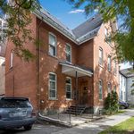 4 bedroom apartment of 979 sq. ft in Ottawa