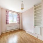 Rent 3 bedroom apartment in Walton-on-Thames