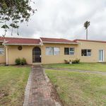 Rent 3 bedroom house of 1000 m² in Port Elizabeth