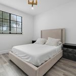 Rent 2 bedroom apartment of 1073 m² in Boca Raton