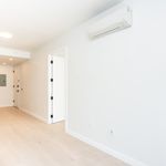 Rent 2 bedroom apartment in Long Island City