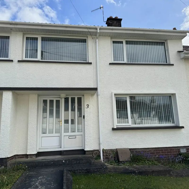house for rent at 3 Inverview Road, Larne, BT40 2BU, England Drinns Bay