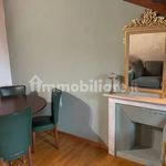Affitto 3 camera casa di 145 m² in Torino