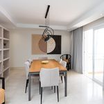 Alquilo 3 dormitorio apartamento de 165 m² en Estepona