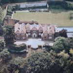 Rent 8 bedroom house in Buckinghamshire