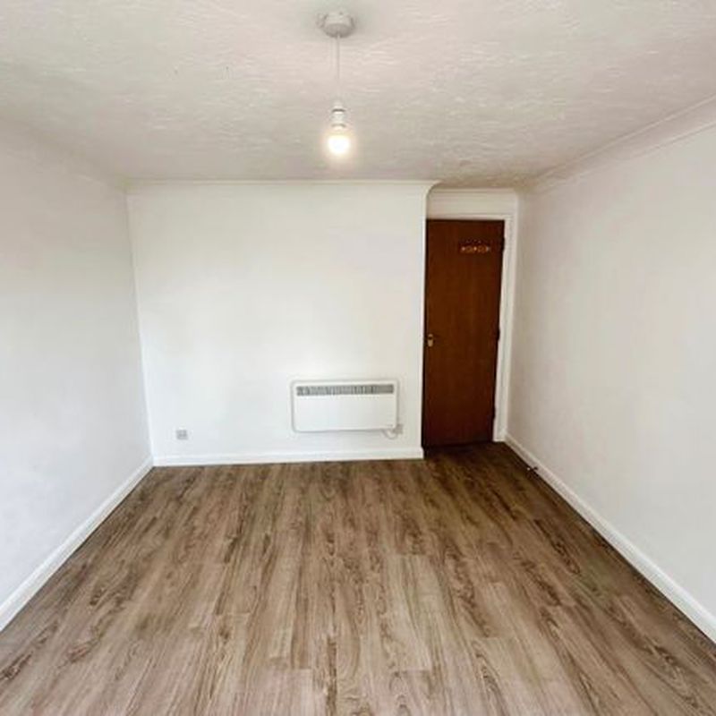 Flat to rent in Mulberry Gardens, Witham CM8 Chipping Hill