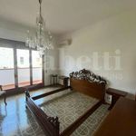 Affitto 6 camera casa di 190 m² in Palermo