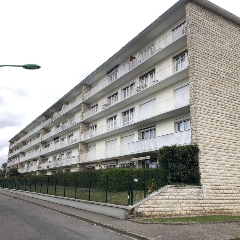 Appartement 3 pièces - 61m² - ST ETIENNE DU ROUVRAY Saint-Étienne-du-Rouvray