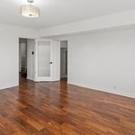 Rent 3 bedroom house of 197 m² in Sherman Oaks