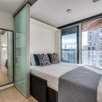 Appartement de 355 m² avec 1 chambre(s) en location à Vancouver