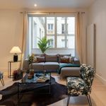 Rent 4 bedroom apartment of 151 m² in Champs-Elysées, Madeleine, Triangle d’or