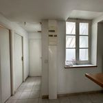 Rent 1 bedroom apartment of 33 m² in Sens