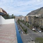 Affitto 3 camera appartamento di 175 m² in Palermo