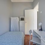 Rent 14 bedroom apartment in Lisbon