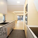 Najam 4 spavaće sobe stan od 190 m² u Zagreb