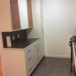 Rent 2 bedroom apartment of 1020 m² in Windsor