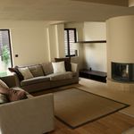 Rent 4 bedroom house of 179 m² in Saronida