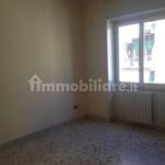 Affitto 5 camera appartamento di 140 m² in Salerno