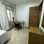 Rent 5 bedroom apartment in Vila-real