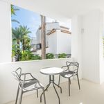 Alquilo 3 dormitorio apartamento de 203 m² en Marbella