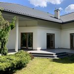 Wynajmij 7 sypialnię dom z 370 m² w Michałowice
