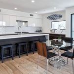 Rent 3 bedroom apartment of 176 m² in Newport Beach