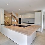 Rent 5 bedroom house of 168 m² in Valleiry