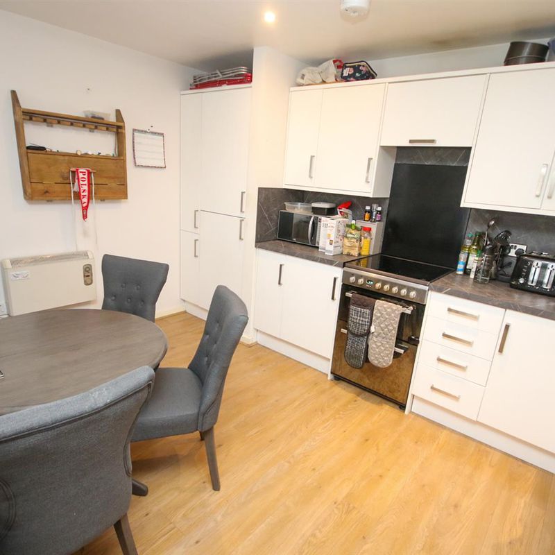 To Let2 Bed Apartment Old Trafford