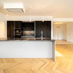 Rent 2 bedroom apartment of 131 m² in Etterbeek