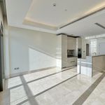 Rent 2 bedroom apartment of 122 m² in Dubai