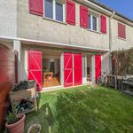 Rent 5 bedroom house of 102 m² in Le Mesnil-Saint-Denis