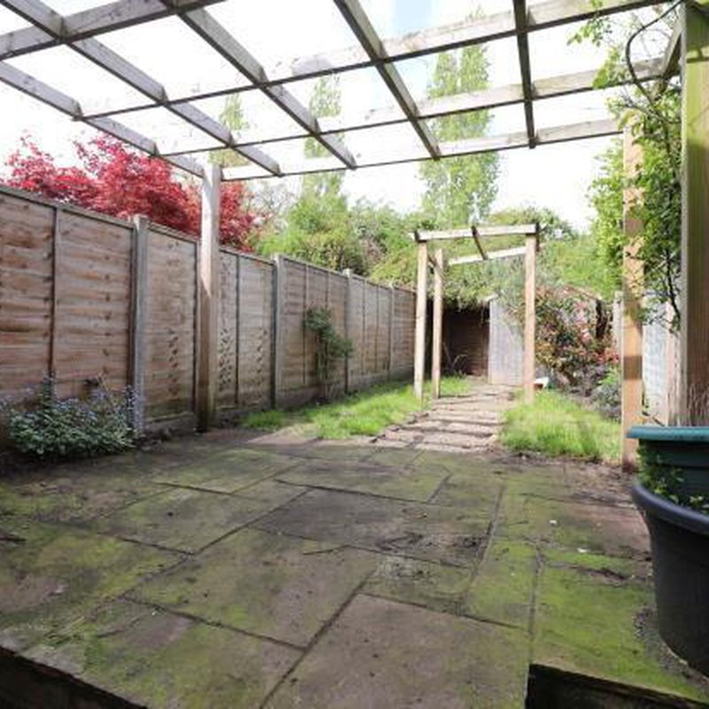2 bedroom property to let in Upper Bridge Road, Chelmsford - £1,400 pcm Moulsham