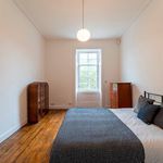 Rent 4 bedroom house in Glasgow