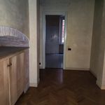 Affitto 1 camera appartamento di 140 m² in Parma