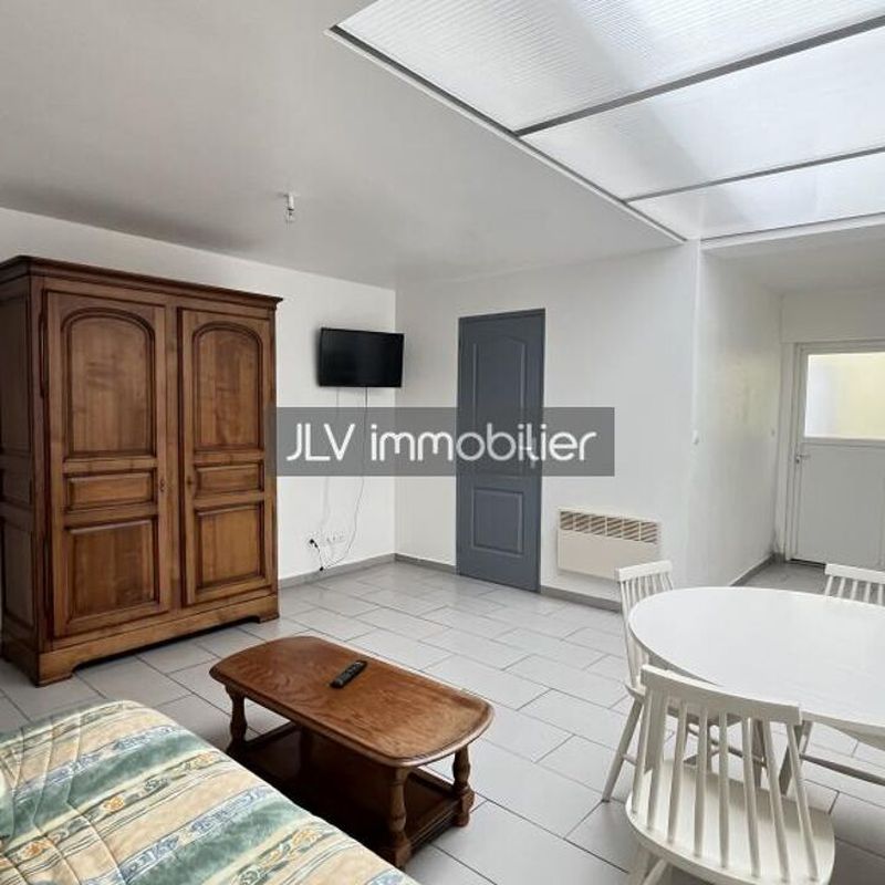Location appartement 3 pièces 33 m² Bourbourg (59630)