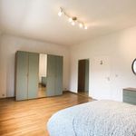 Rent 1 bedroom apartment of 77 m² in Brussel