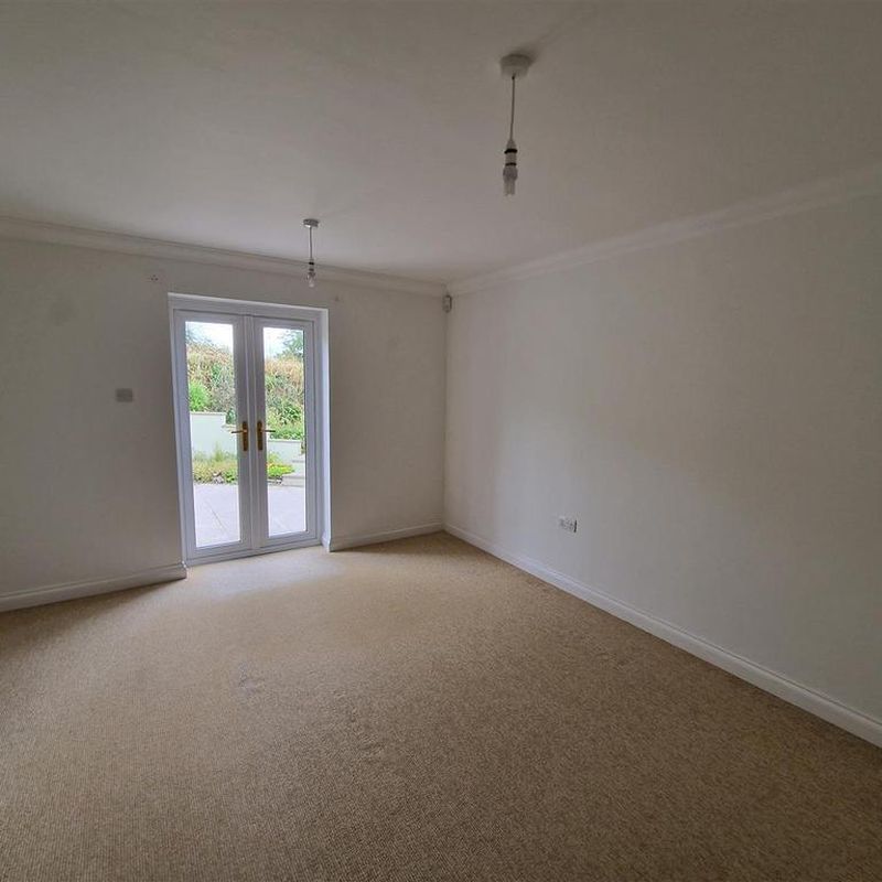 The Park, Tregony, Truro 3 bed detached house to rent - £1,500 pcm (£346 pw)