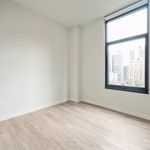 Rent 2 bedroom apartment of 1116 m² in Chicago