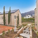 Rent a room of 103 m² in Stellenbosch