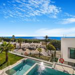 Rent 3 bedroom apartment of 163 m² in Marbella